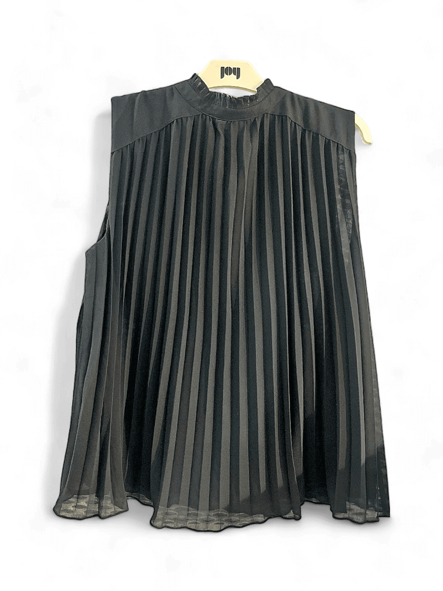 Modern Black Pleated Sleeveless Blouse 2