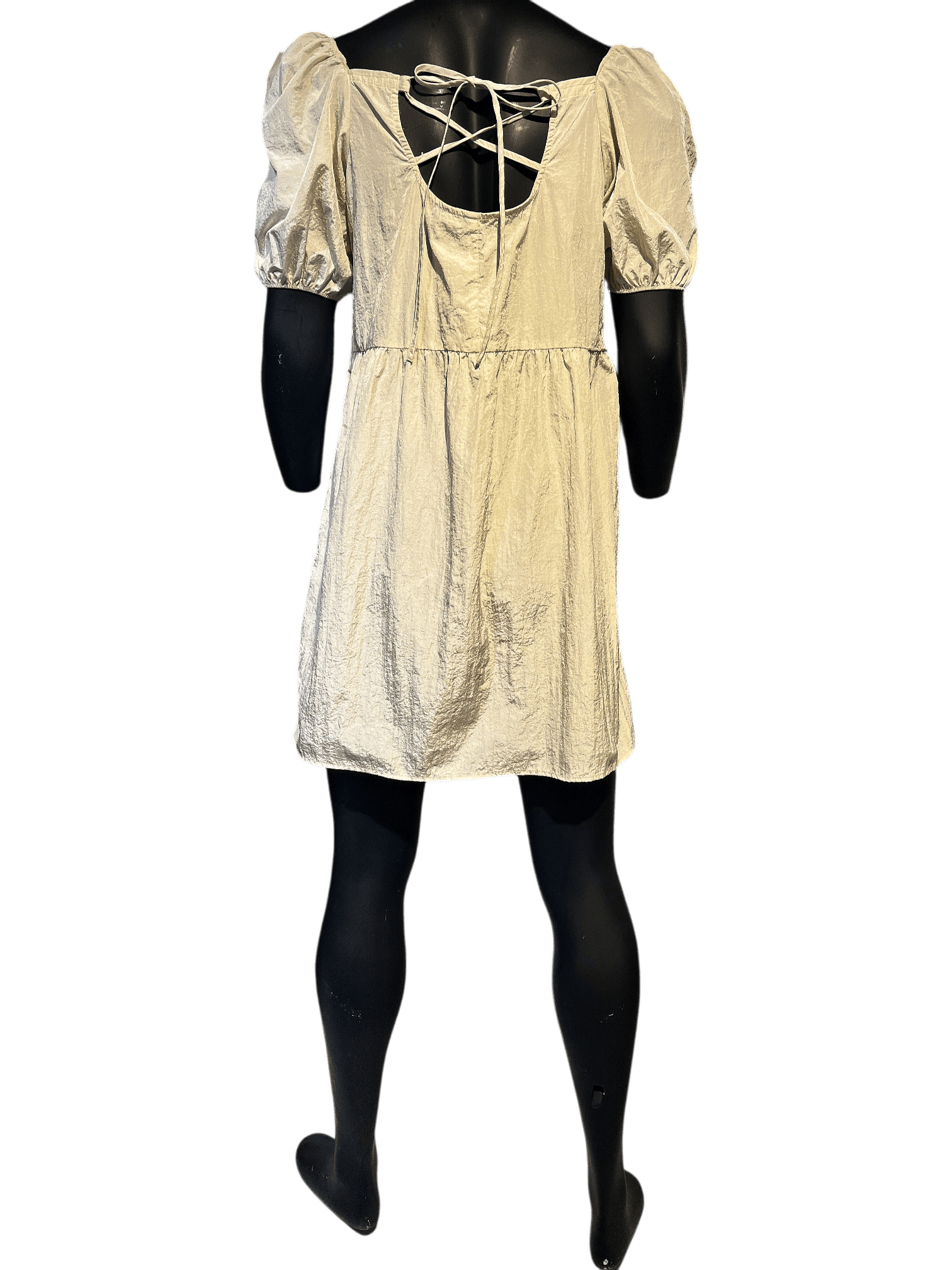 Modern klänning med Puffärmar 1