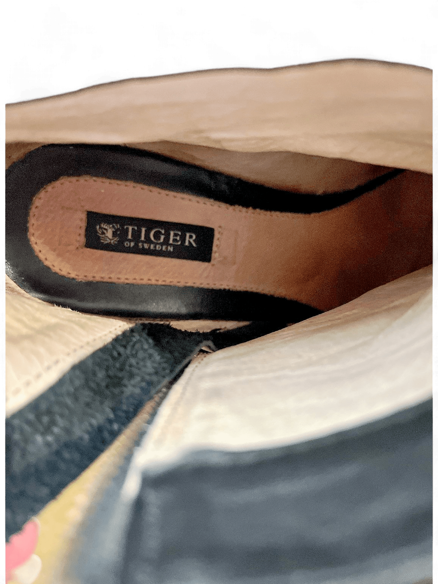 Eleganta Tiger of Sweden svarta ankelboots med klack 5