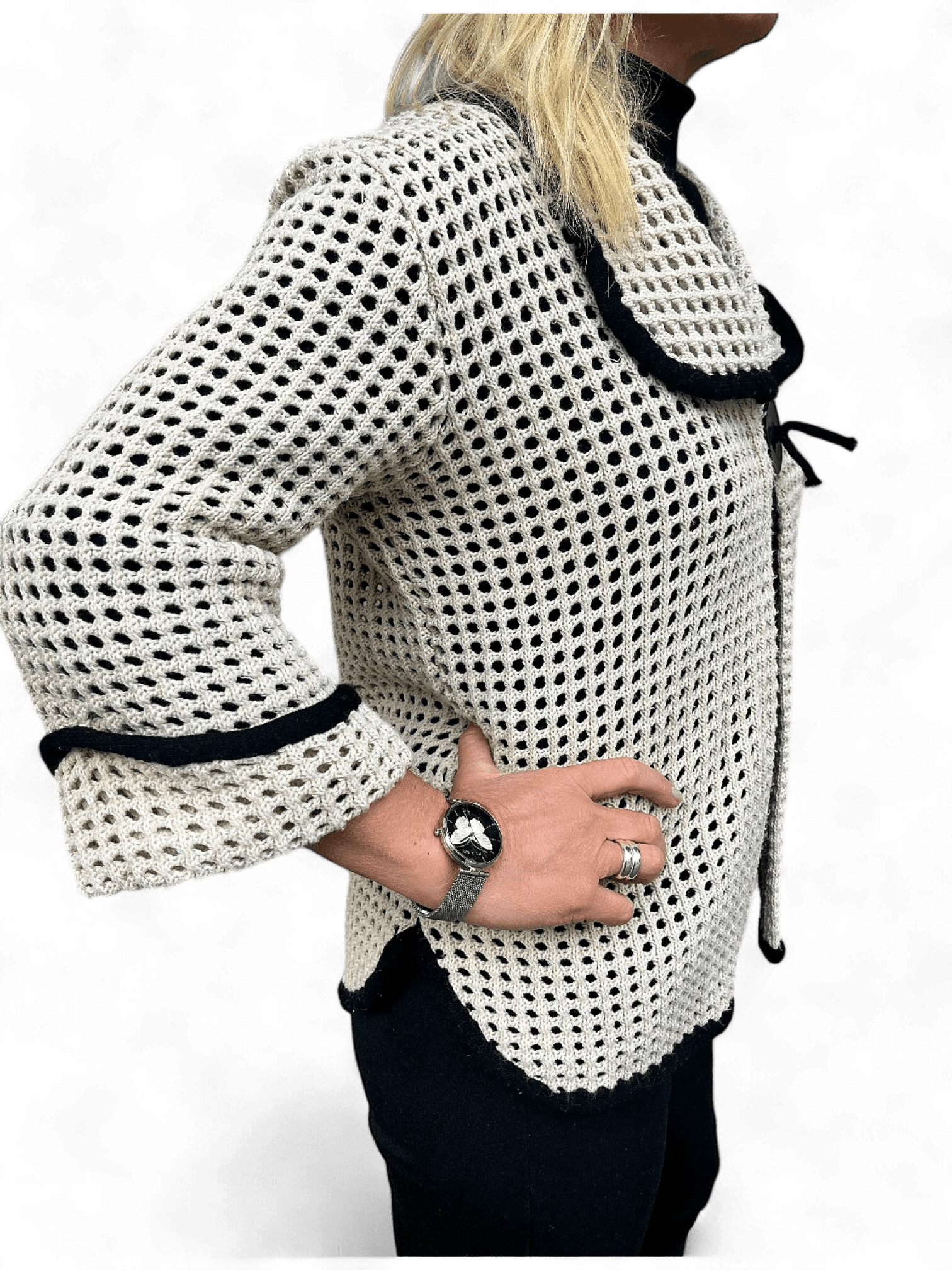 Modern Ull Vit och Svart Kofta från ADAN 3