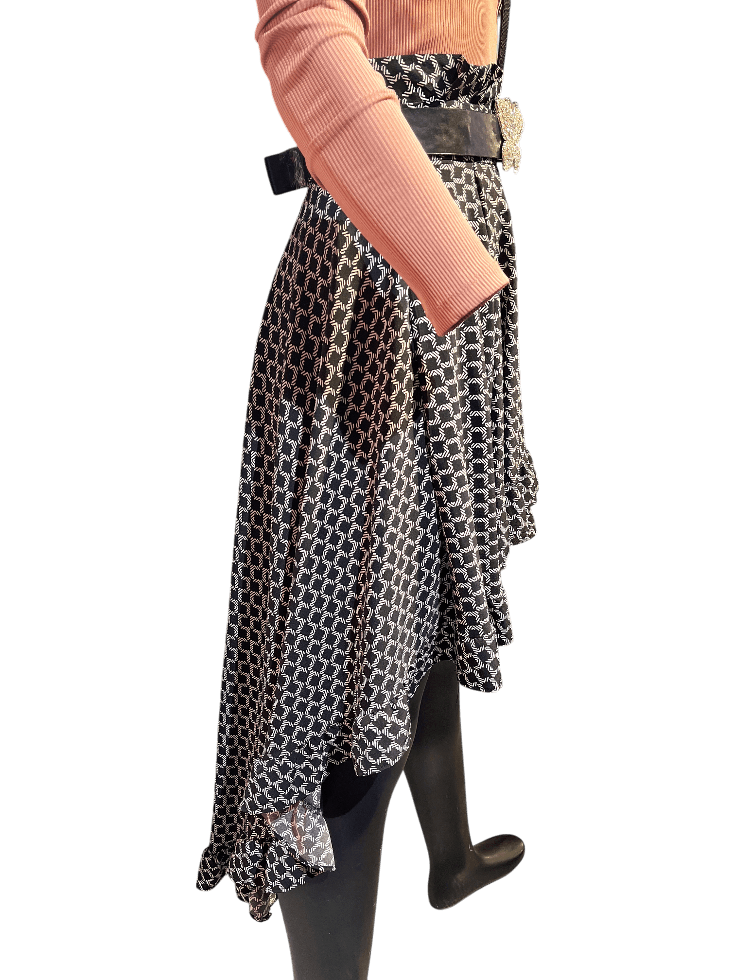 Mönstrad Kjol i asymmetrisk form 4